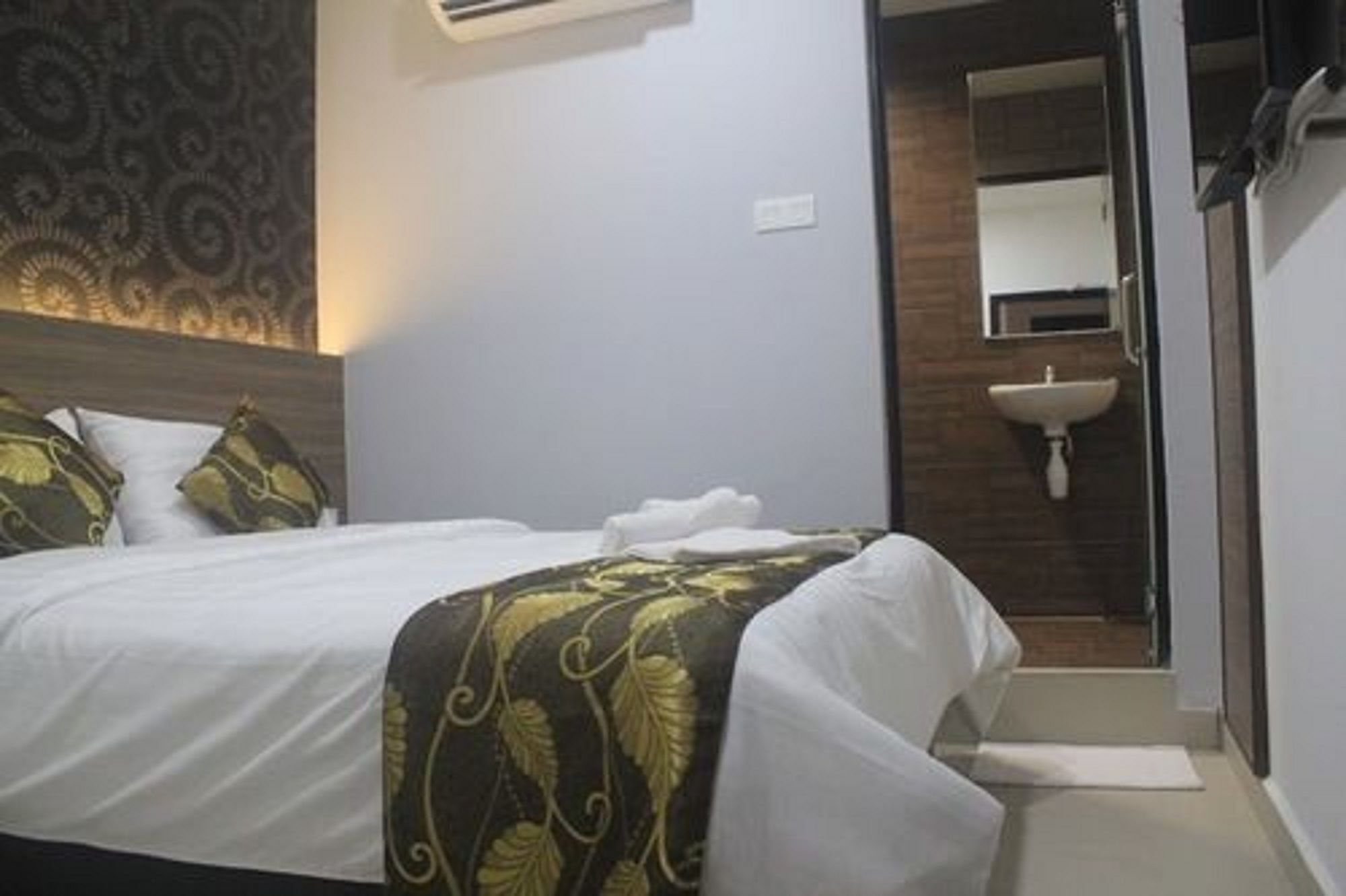 D'Metro Hotel Shah Alam Exterior foto